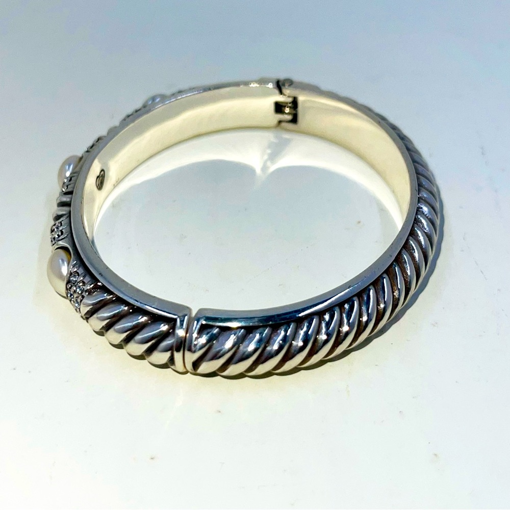 BRIGHTON Pearl Magic Crystal Hinged Bracelet Bangle - Picture 5 of 8
